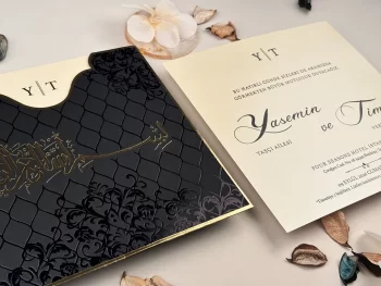 Invitație nuntă elegantă pătrată plic negru/auriu 63665 Elite